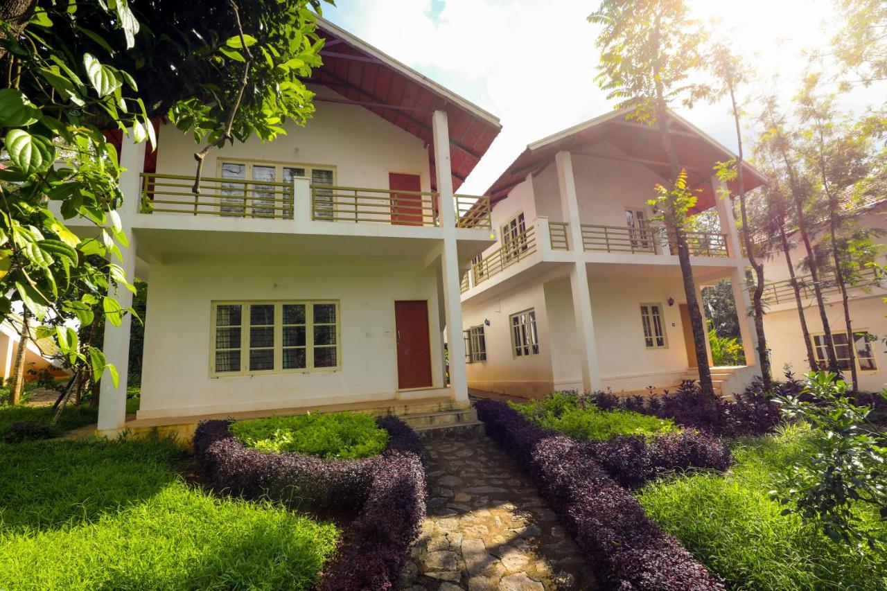 The Blossom Resort - Chikmagalur Bagian luar foto